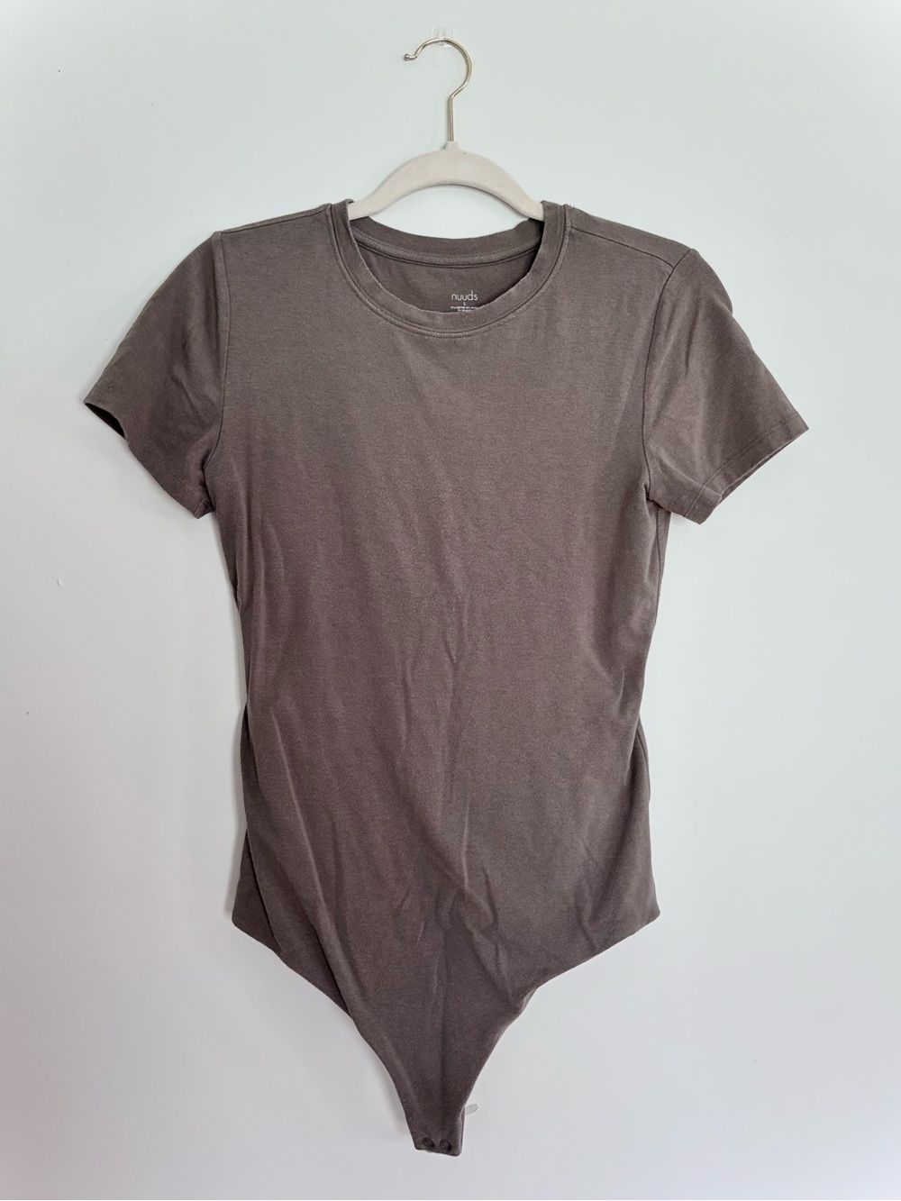 nuuds Short Sleeve Crewneck Bodysuit in Brown